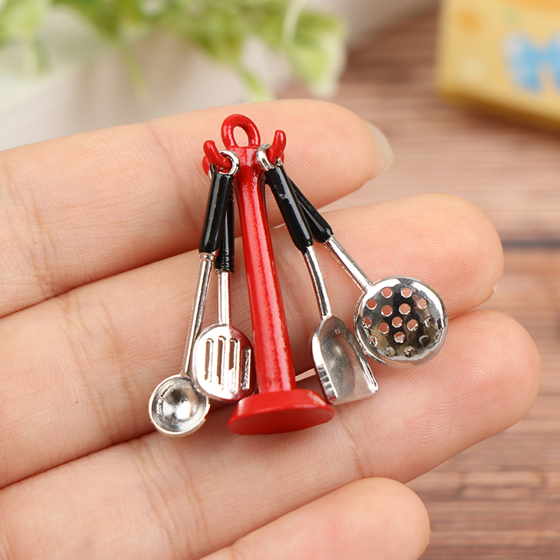 Kids Outdoor Kitchen Accessories - 1:12 دمية أدوات المطبخ العمودي معلقة